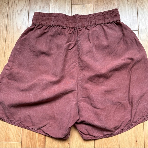 Tradlands Glenn Long Short in Plum - Picture 3 of 5
